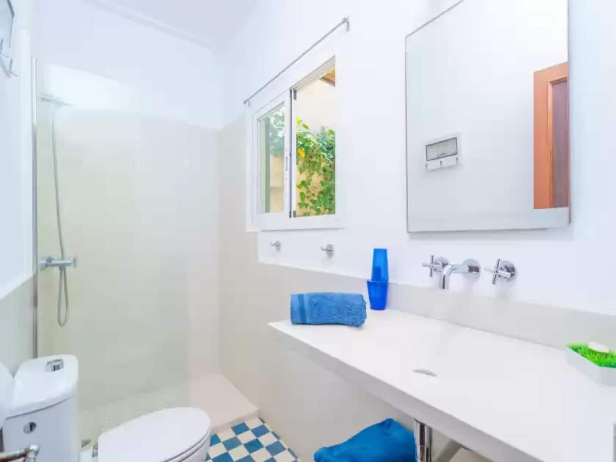 Chalet House In S'illot-cala Morlanda Free Wifi