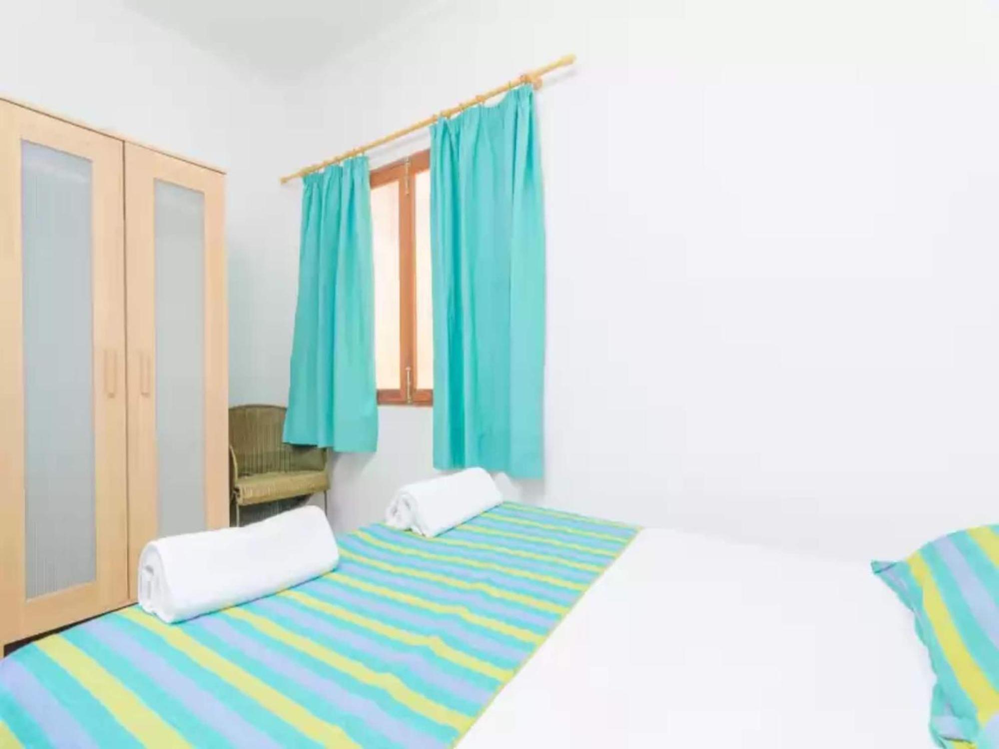 Chalet House In S'illot-cala Morlanda Free Wifi